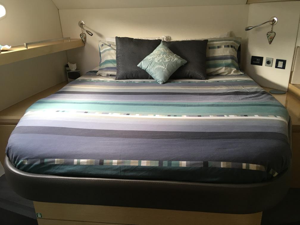 T H E V I P G U E S T C A B I N S All three VIP cabins on Aoibh offer both privacy and luxury on a sailing holiday.