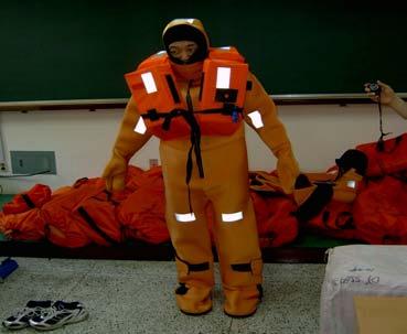 Page 13 Knot-type lifejackets Buckle-type lifejackets) 3) In general, the immersion suits provided on board