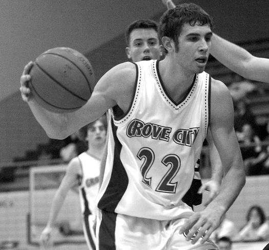 Grove City followed a 17-win season in 2001-02 by racing out to a 6-0 start in 2002-03. The Wolverines ultimately captured the PAC title and hosted Neumann College in an ECAC quarterfinal game.