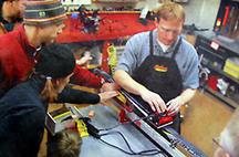 waxing like the pros For those of you that want to learn to wax your own skis, or improve upon your waxing skills, check out the weekly clinics this winter at the following retailers: WebSkis: www.