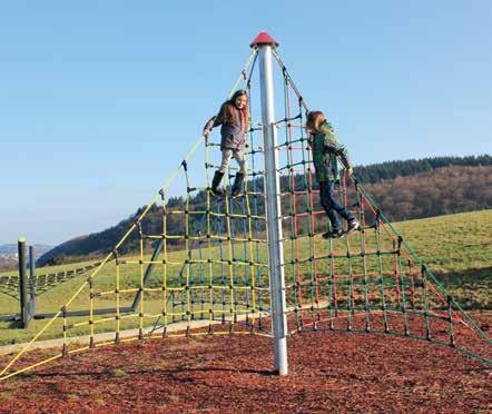 wall! Features 8 inch diameter steel post 8 vertical climbing sides 18 mm Netform Rope