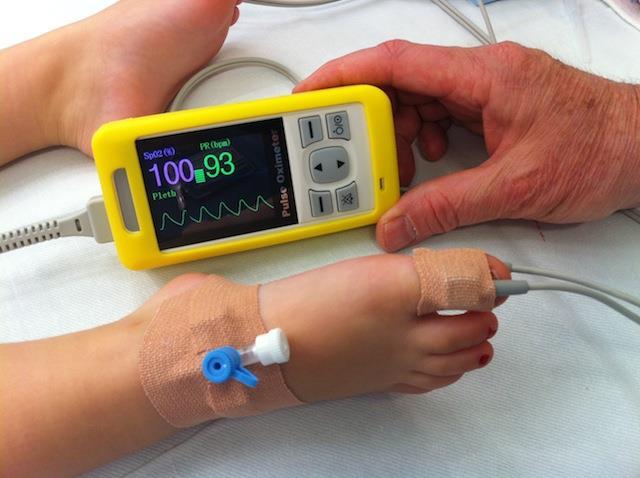 How does an oximeter work?