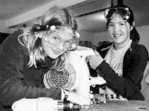 What s Up? Student Page 305 / ENGINEERING: How can we improve the glide of our hovercraft? Who doesn t love to rise above it all? We re Rachel and Sara, and we re into engineering.