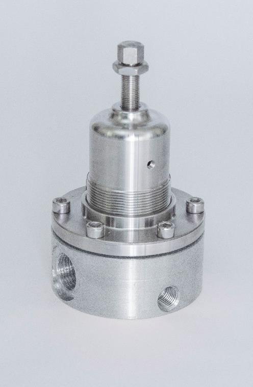Inlet and outlet connections: ; 1/2"NPT-F in the body. Flanged connections EN or ASME available on request.
