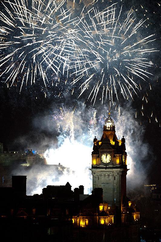 self-catering apartments OFFICIAL EDINBURGH S HOGMANAY STREET PARTY