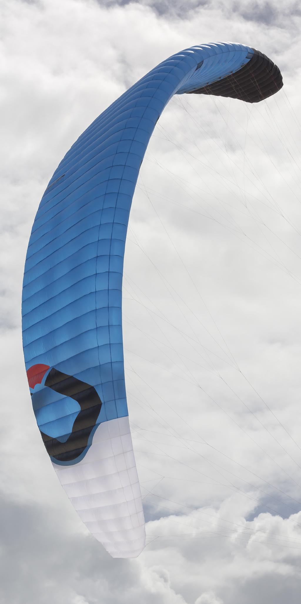 A drainage system on the wing tip allows any water that may have entered the kite to drain out. Do not use the kite in waves. Always use a Brake Handle when flying a foil kite.
