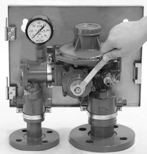 Figure 5. Outlet Pressure Setting Adjustment 3. Ensure that both inlet and outlet ball valves are in close positions before taking the measurements, then vent the gas inside the regulator.