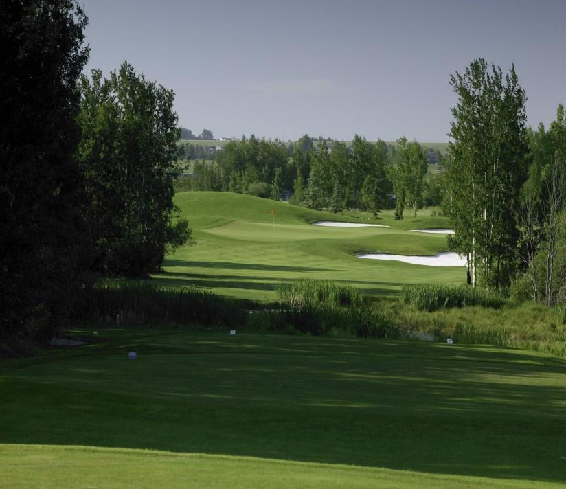 Our Story... Perched high above the beautiful Bow River Valley in northwest Calgary, Lynx Ridge Golf Club epitomizes the beauty that is Southern Alberta.
