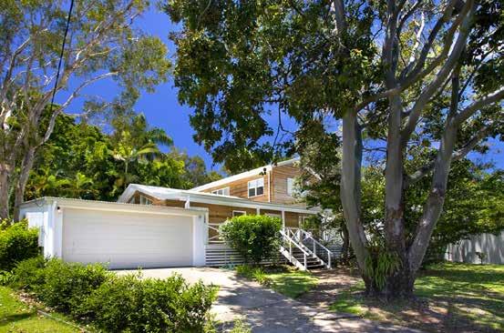 family 4 2 2 $750,000 Noosa Heads 9 David Street SHABBY CHIC COTTAGE - MINUTES TO THE BEACH