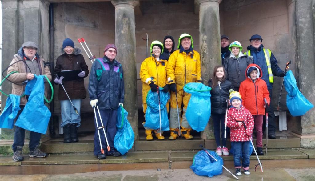 March 2017 - March 2018 Page 4 Community engagement success stories (2) Fleetwood beach clean One bathing beach without a regular volunteer group helping keep it clean was Fleetwood.
