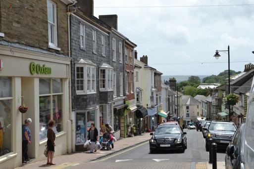 Kingsbridge is a vibrant town, with a varied selection of shops, cafes, restaurants and pubs open all year, together with a three screen cinema.
