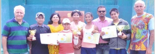 The prizes were given away at the hands of Mr. Mayur Vasant, Tournament Director and MSLTA Supervisor Mrs.