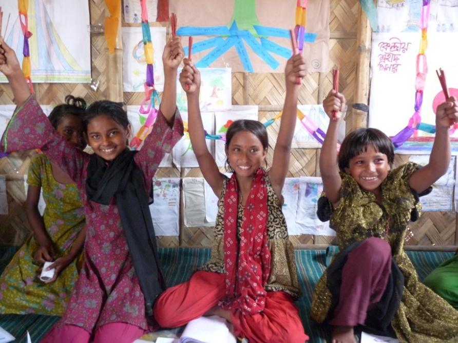 Since 2008 Société Générale supports CARE s Working children with functional education and marketable skills project in Dhaka Each day 1,000 kids leave their work place to do 2