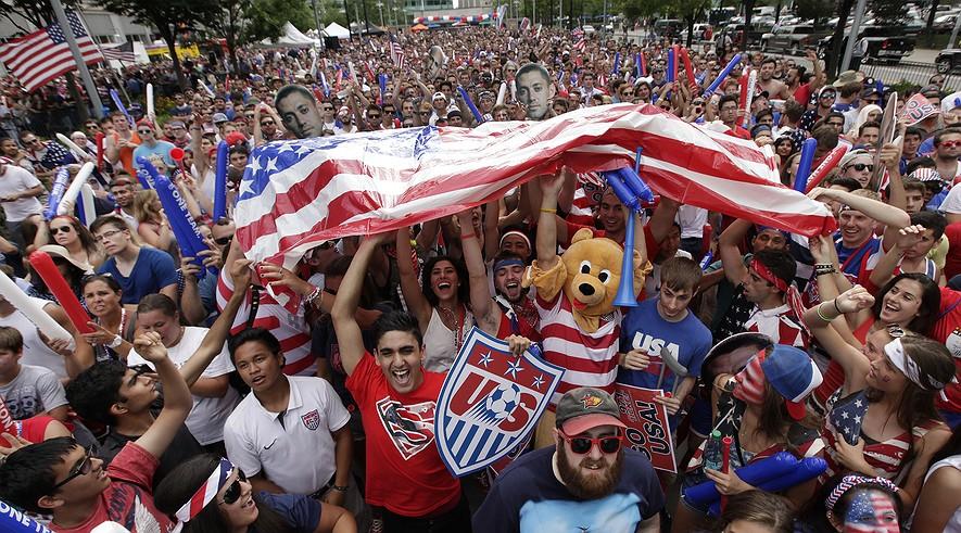 PRO/CON: How did World Cup soccer become cool? By McClatchy-Tribune, adapted by Newsela staff on 07.14.14 Word Count 1,380 United States fans watch a World Cup soccer match between the U.S. and Belgium at a public viewing party in Detroit on July 1, 2014.