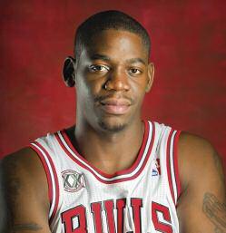 RONNIE BREWER #11 FRONT OFFICE BASKETBALL OPS PLAYERS THE NBA OPPONENTS 09-10 SEASON RECORDS PLAYOFF RECORDS COMMUNITY MEDIA HISTORICAL 44 POSITION: guard HT., WT.