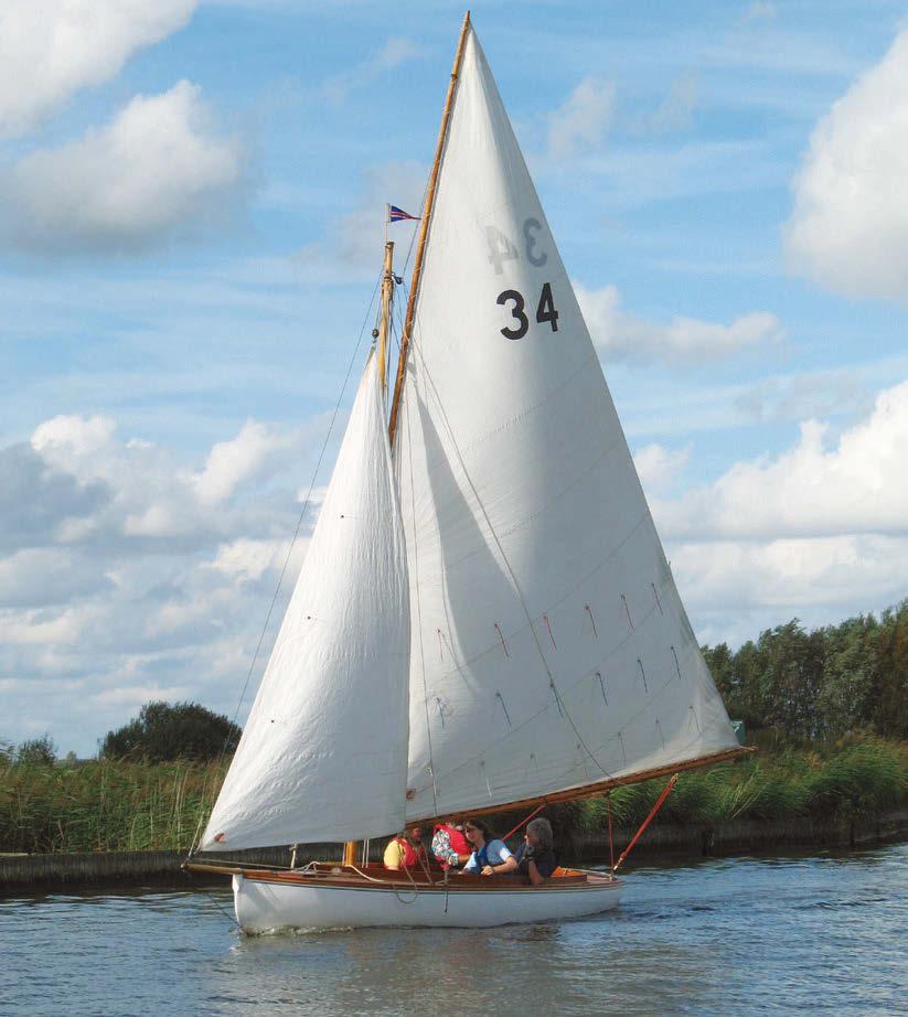 Half-Decker - Day Boats Traditional Wooden Gunter Rigs B u fft i p A Yare and Bure One Design, also known as a white boat.