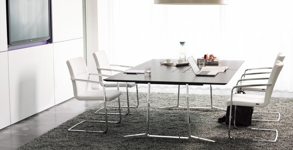 skill conference tables: elegance and simplicity.