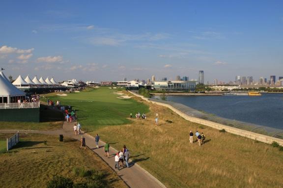 ABOUT LIBERTY NATIONAL GOLF CLUB Liberty National s 18-hole Championship Golf Course reflects the detailed expertise of 1992 U.S.