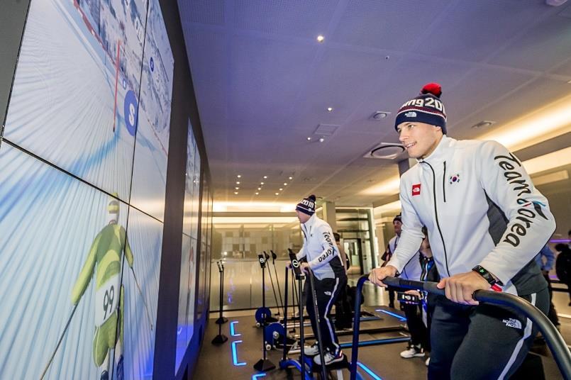 While at the Samsung Olympic Showcase athletes were able to experience a variety of breakthrough innovations and interactive activities powered by Samsung technology.