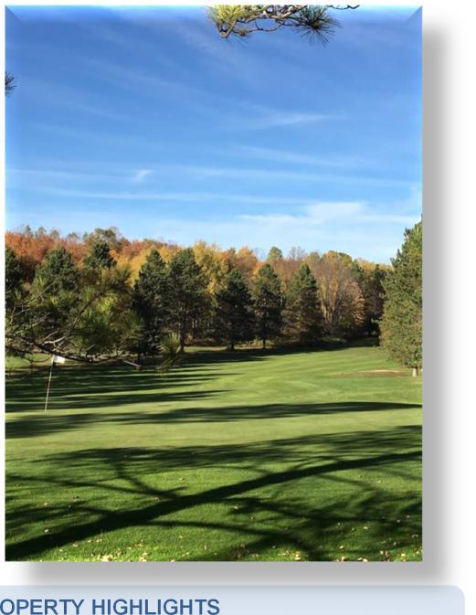 EXECUTIVE SUMMARY Black Forest Golf Course 11196 Shawnee Trail Gaylord, MI 49735 PROPERTY DESCRIPTION: Tom Doak designed 18-hole course Par 73, 7,044 yards, 147 Slope Rating 5 sets of tees Bent