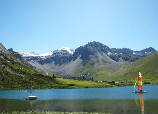 There are also traditional summer activities such as hiking and mountain-biking routes, a leisure area on the lake-shore with tennis