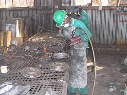 HEALTH AND SAFETY RISKS ASSOCIATED WITH FOUNDRY WORK u Health effects from hazardous chemicals silica u Hazardous chemical