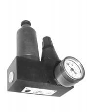 Adapter plates allow the supply pressure regulator to be attached directly to pneumatic and electropneumatic devices. The regulator has a filter (0 µm) equipped with a venting plug.