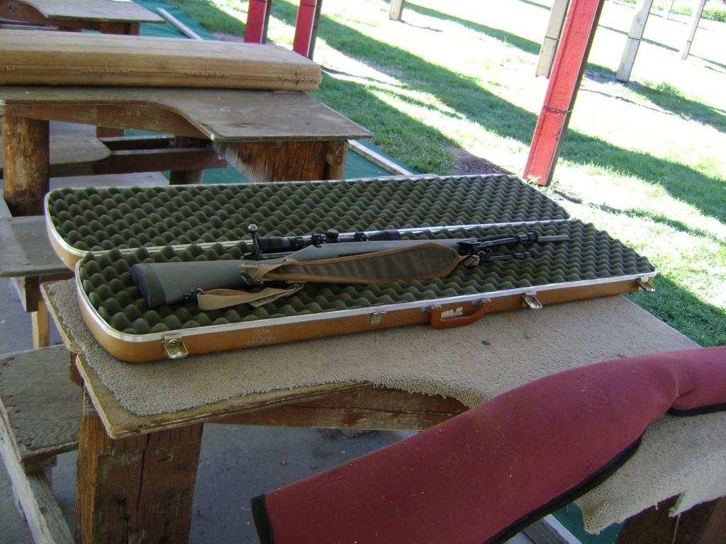 Uncasing your firearm - rifles When you uncase your firearm make sure it is facing down range towards the targets whenyou