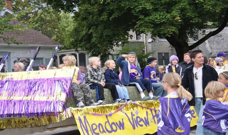 OCONOMOWOC AREA SCHOOL DISTRICT HOMECOMING PARADE SAFETY GUIDELINES All City, County & State ordinances must be followed during the event.