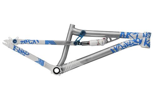OVERVIEW OF PRODUCT LINE frameset, available with coil or air shock