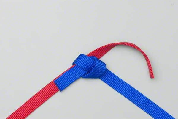WATER KNOT Used with webbing.