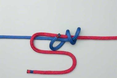 It adjusts easily and is a very versatile knot for anchor systems.