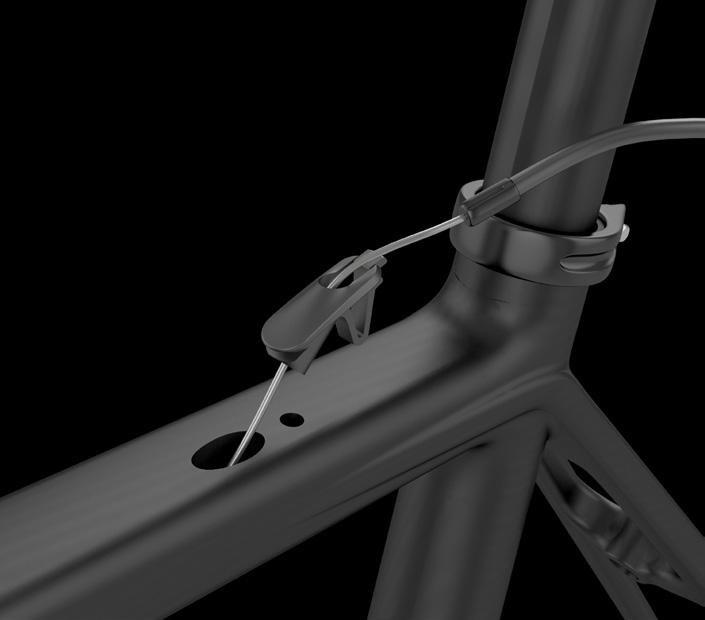 collar. Font section: Mesure the necessary cable housing to ensure a proper rotation of the handlebar.