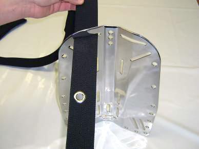 Assembly SHOULDER STRAPS Insert main harness webbing through top slot of plate that would