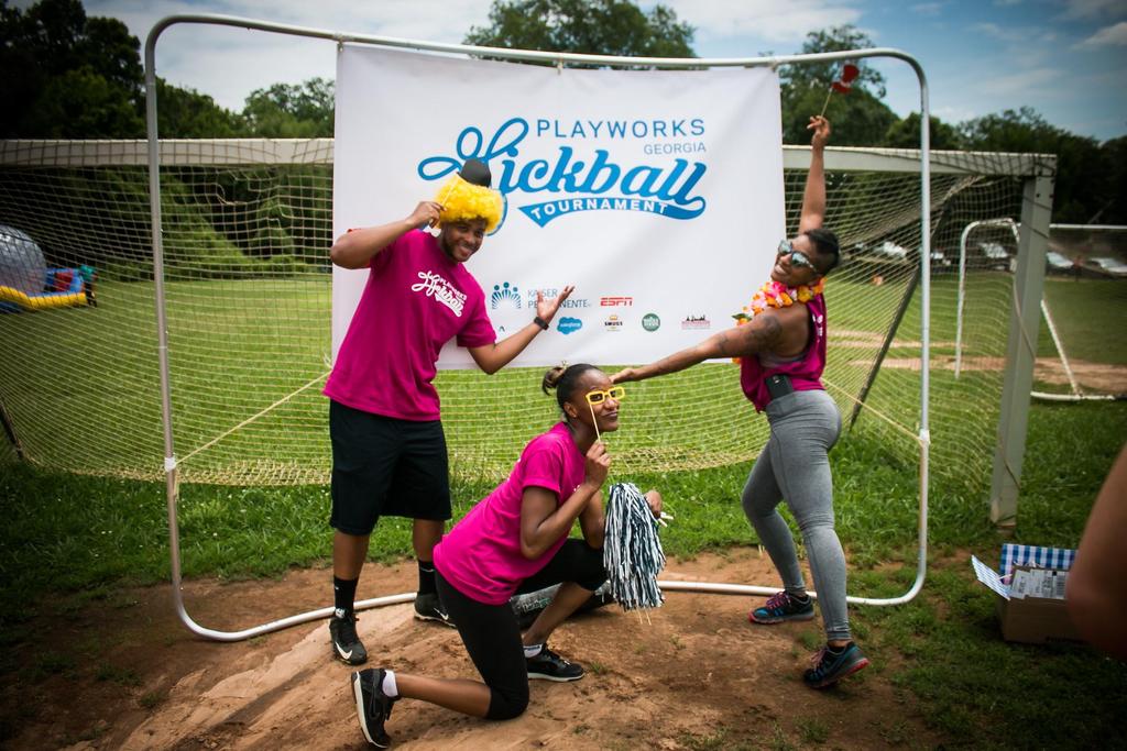 ABOUT CORPORATE KICKBALL Round up your team, slap on your game faces and come out for a day of delicious food, local beverages and healthy, friendly play with your peers.