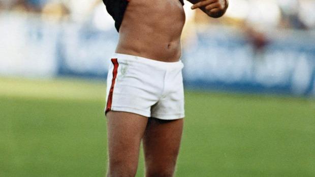 3 2. Nicky Winmar St Kilda player Nicky Winmar points to his skin in response to a racist taunt from the crowd.