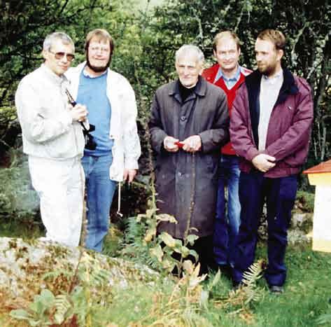 When Varroa came to Sweden in 1987 I just knew I had to have bees that could fight the mite by itself to continue really enjoying being a beekeeper.