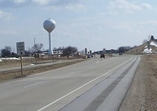 Rumble Strips Shoulder rumble strips are widely used on freeways and expressways throughout Wisconsin.