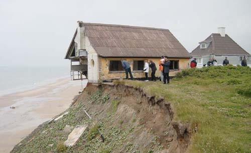 Writing Assignment Due Monday by 11:59 pm #31 - Coastal Erosion Beach front property!