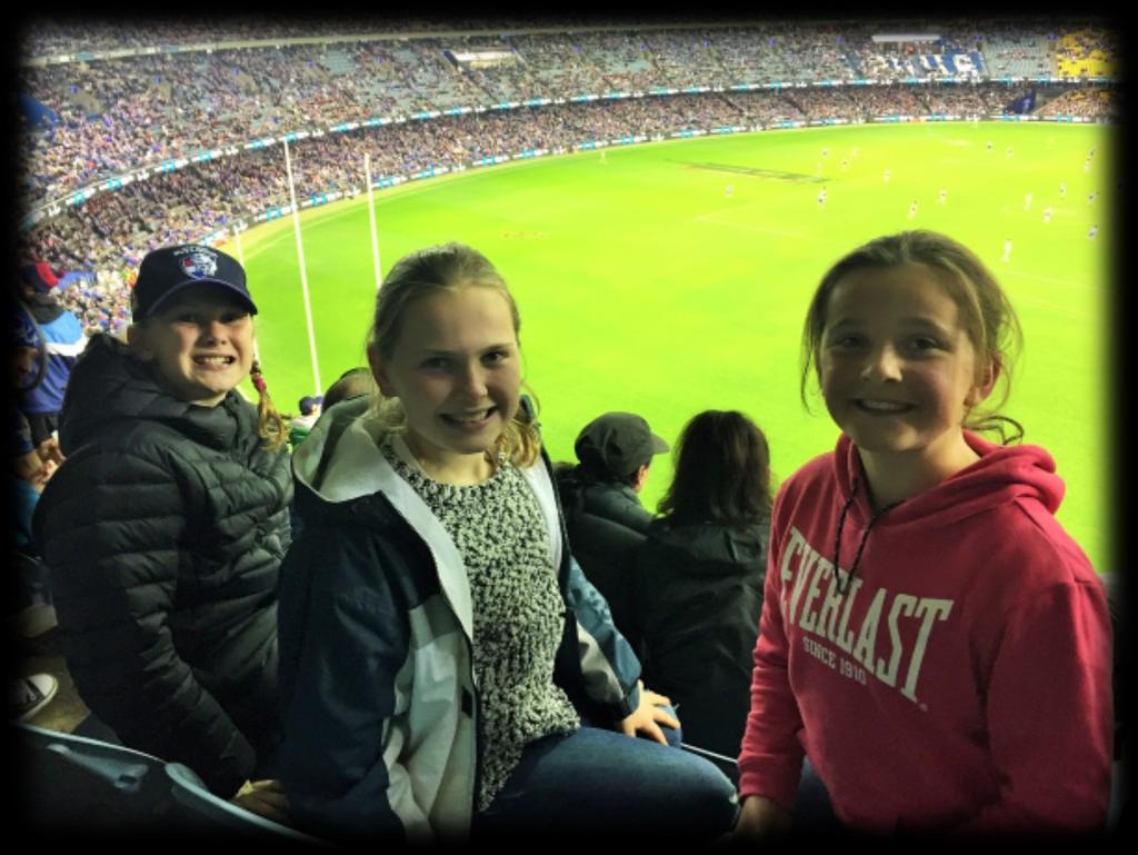 Year 3/4 On Sunday we went to the footy at the Bulldogs home ground the Etihad Stadium, to watch Bulldogs vs Melbourne. At the start Melbourne kicked the first goal.