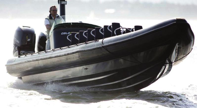 The hull is designed with a very narrow V-shape and high lifted bow, which helps to secure fantastic sea keeping properties and a dry ride, an ingredible agile boat that can turn in a tight radius
