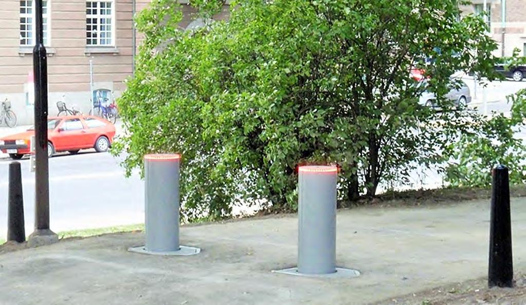 LANCASTER PAS 68 AUTOMATED BOLLARDS The Lancaster Automatic Crash Rated Bollards are designed to protect localised areas within a perimeter with an unobtrusive barrier capable of arresting the