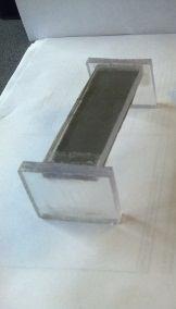 (b-c) A Teflon sheet mounted on an acrylic plate for upward facing and downward facing (c) experiments. Results and Discussion Hata! Başvuru kaynağı bulunamadı.