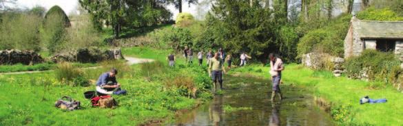 Programme for 2014 Identifying freshwater invertebrates Date: Tuesday 25 - Wednesday 26 March Tutor: John Davy-Bowker This two day course will involve the collection and identification of aquatic