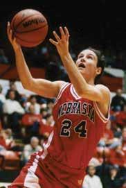 ALL-TIME ROSTER & STATISTICS HUSKERS.COM @HUSKERSWBB #HUSKERS Player (Ht., Pos., Uniform #, Hometown/High School) Letters GP/GS Pts Reb Ast Hester, Tay (5-10, G, #32, Moreno Valley, Calif.
