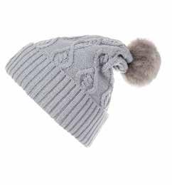 Knitted pattern and large pom pom offers a classic and trendy design. Warm and comfy hat, Ideal for cold days, in a nice striped design.
