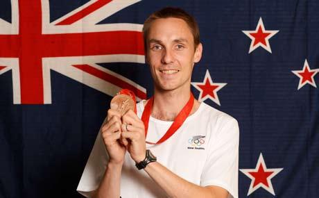 He represented New Zelnd t the 2004 Athens Olympic Gmes nd the 2005 World Chmpionships, reching the semifinl ech time. At the 2006 Melbourne Commonwelth Gmes, Nick took the Gold Medl in the 1500m.