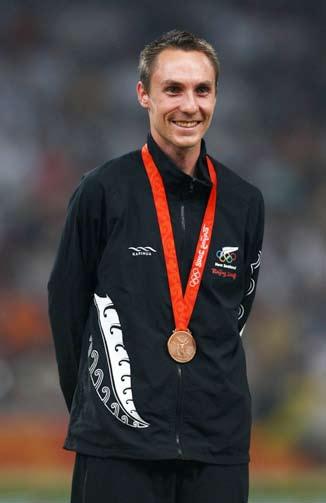 Olympic Eduction Creer highlights 2010: Bronze Medl in the 1500m t the Delhi Commonwelth Gmes (3 min 42.38 sec).