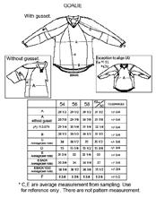 SECTION 3 EQUIPMENT No tying down of the sweater is allowed at the wrists if it creates a tension across the jersey such that a webbing effect is created in the armpit area.