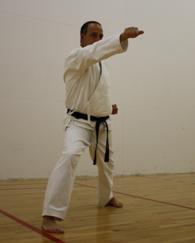 Gold Belt: Thumb Strike (Moving forward from a left